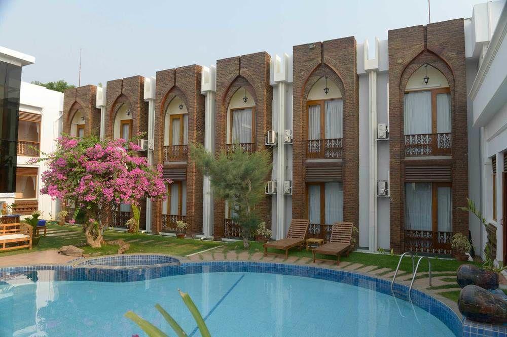 Raza Gyo Hotel Bagan Exterior foto