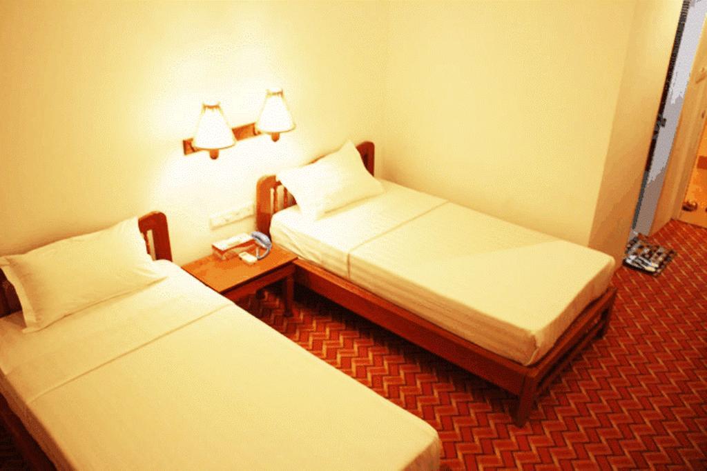 Raza Gyo Hotel Bagan Zimmer foto
