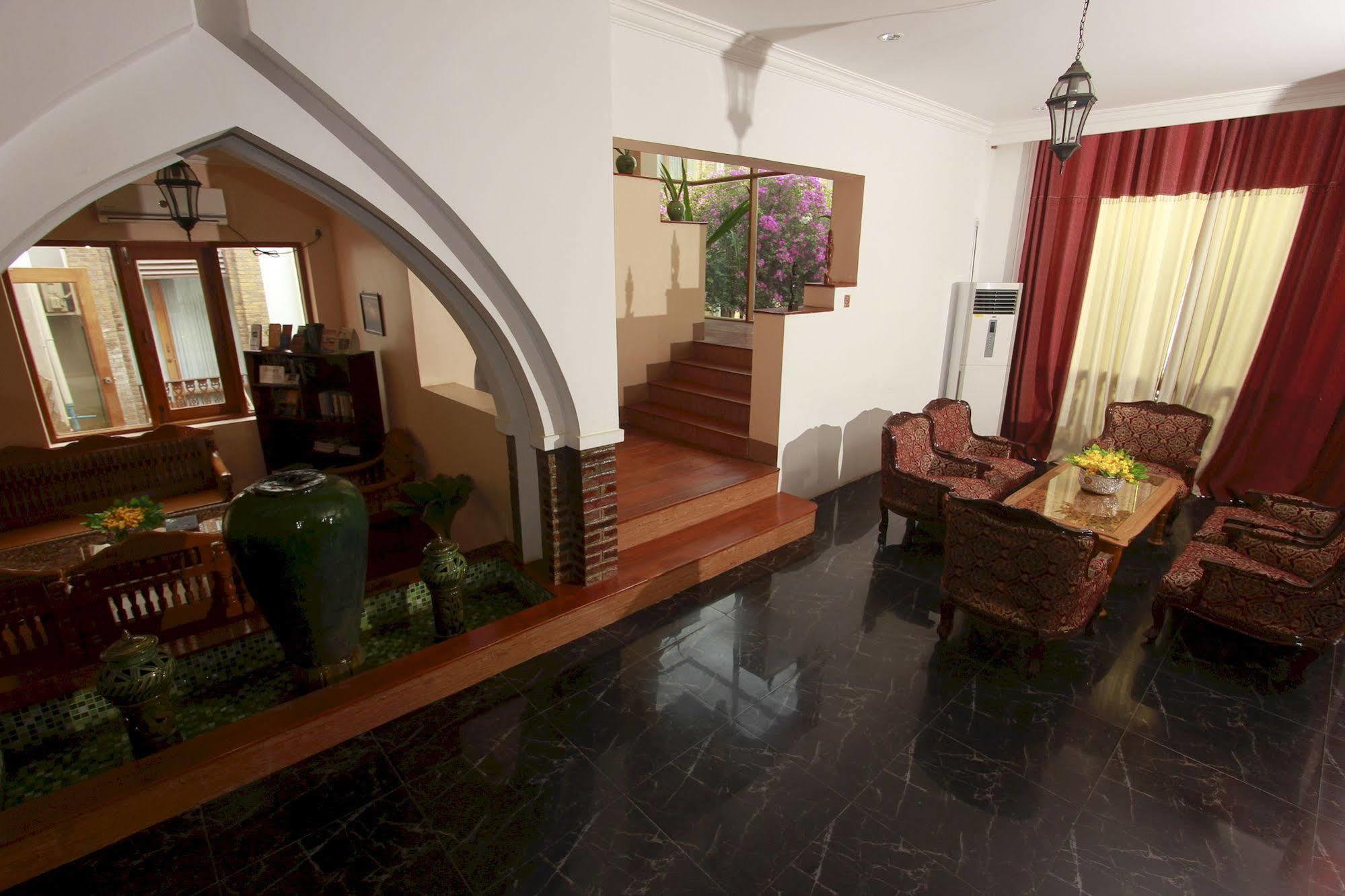 Raza Gyo Hotel Bagan Exterior foto