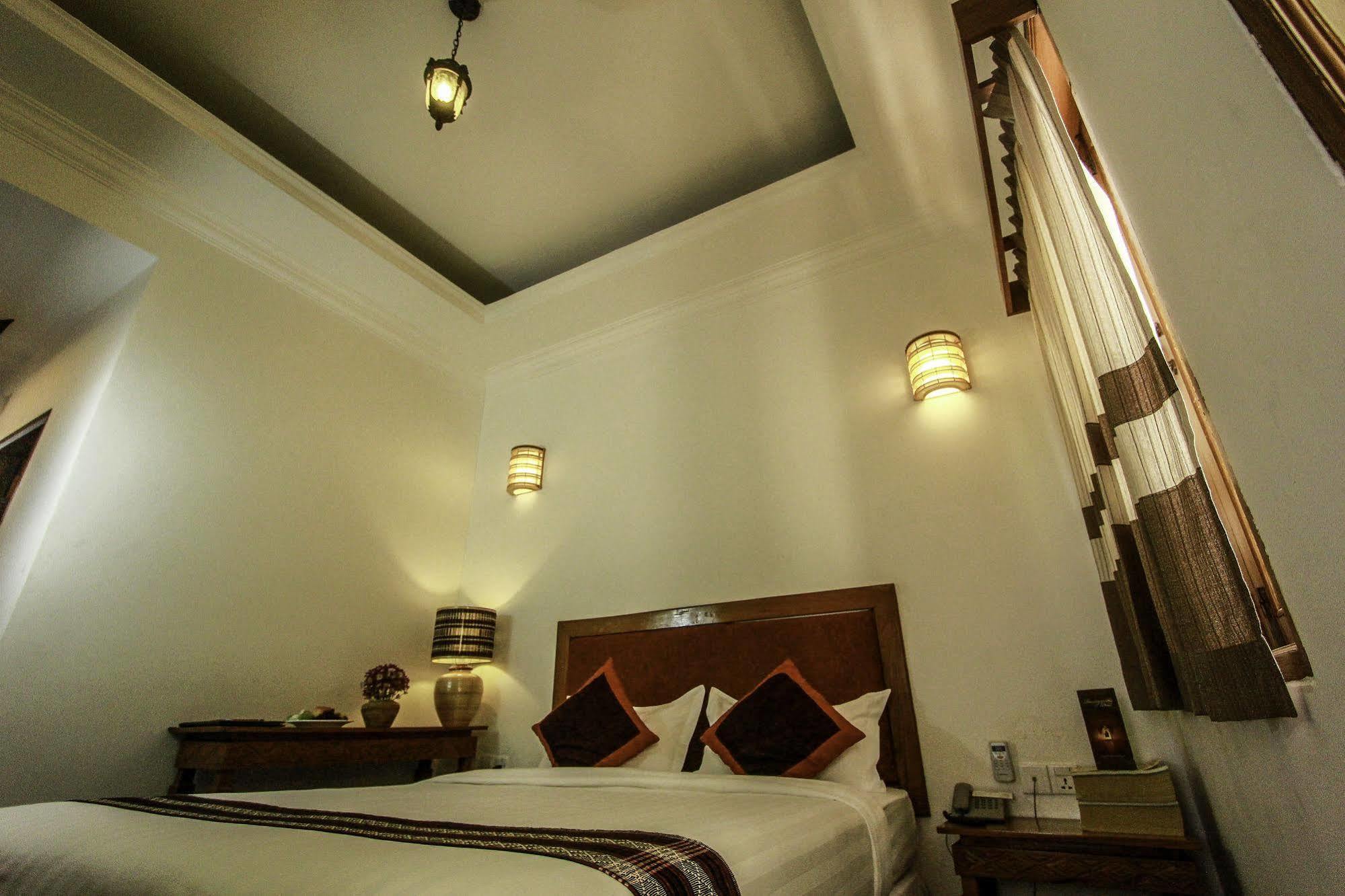 Raza Gyo Hotel Bagan Exterior foto