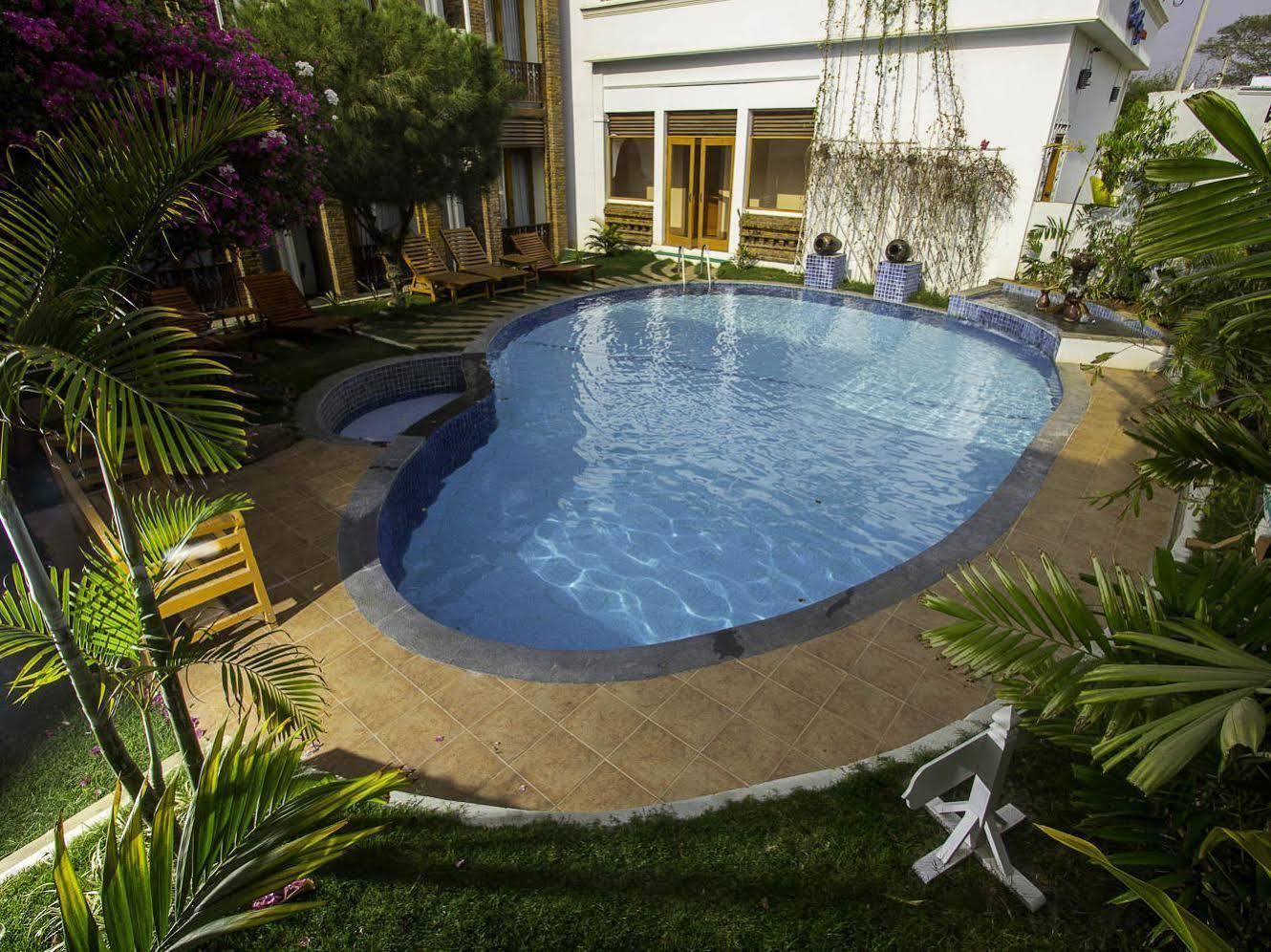 Raza Gyo Hotel Bagan Exterior foto