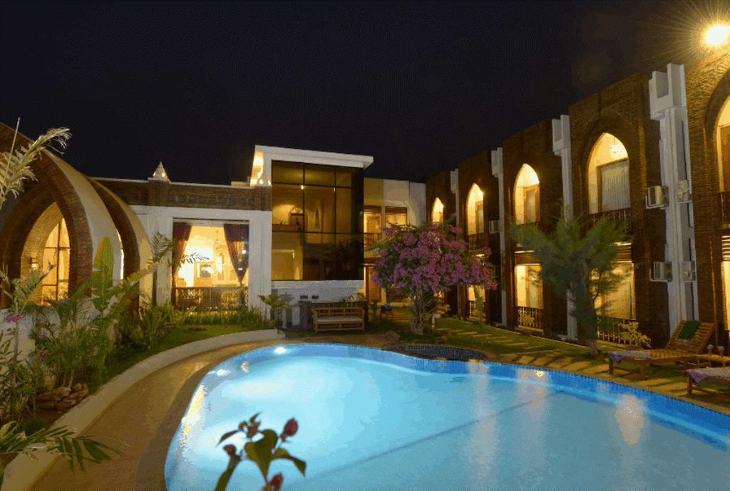 Raza Gyo Hotel Bagan Exterior foto